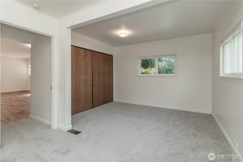 Property photo for 13057 10th Avenue S, Seattle photo 24