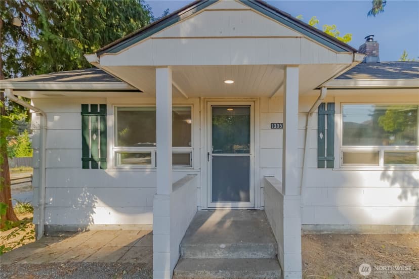 Property photo for 13057 10th Avenue S, Seattle photo 32