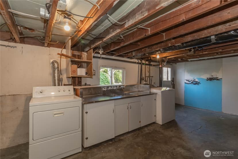 Property photo for 13057 10th Avenue S, Seattle photo 29