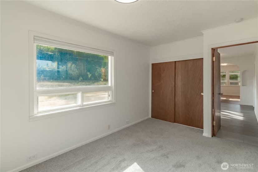 Property photo for 13057 10th Avenue S, Seattle photo 21