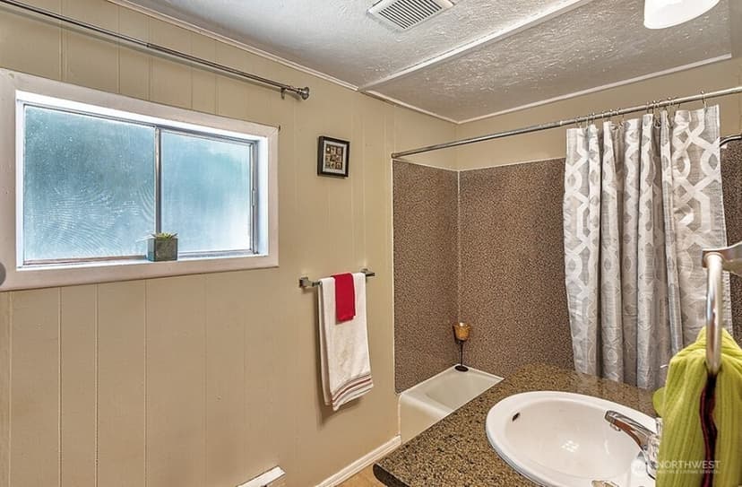 Property photo for 22910 Edmonds Way, Edmonds photo 10