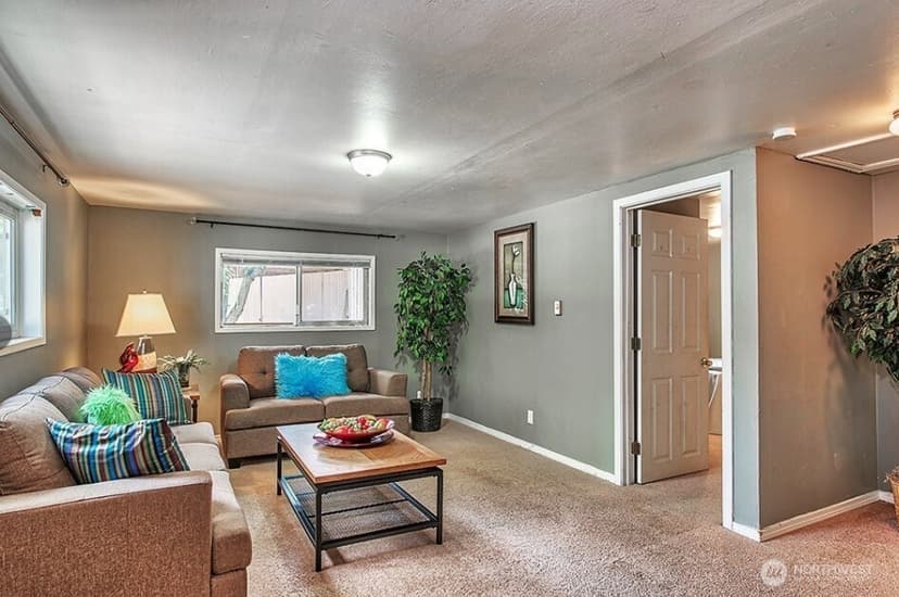 Property photo for 22910 Edmonds Way, Edmonds photo 8