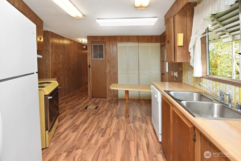 Property photo for 1270 SE Carl Pickel Drive, Port Orchard photo 9