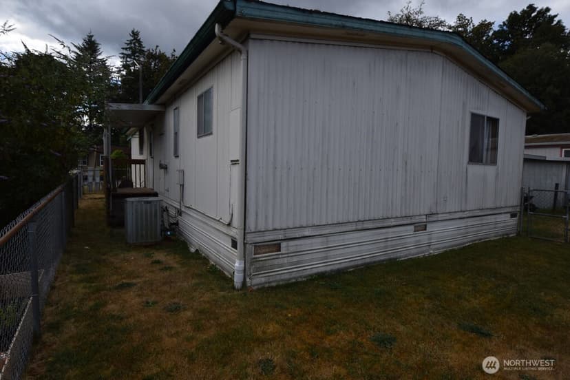 Property photo for 1270 SE Carl Pickel Drive, Port Orchard photo 5