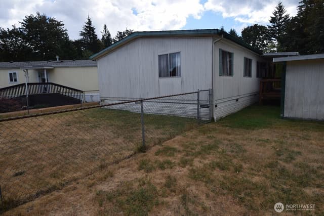 Property photo for 1270 SE Carl Pickel Drive, Port Orchard photo 3