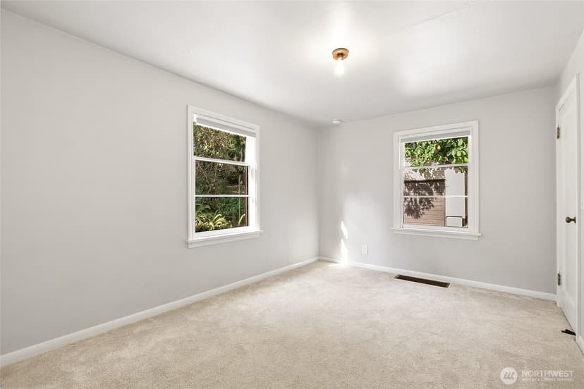 Property photo for 4515 49th Avenue S, Seattle photo 13