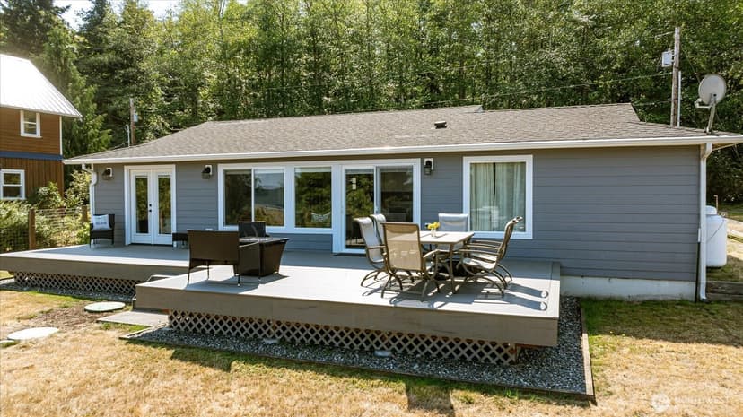Property photo for 1867 Salmonberry Lane, Langley photo 15