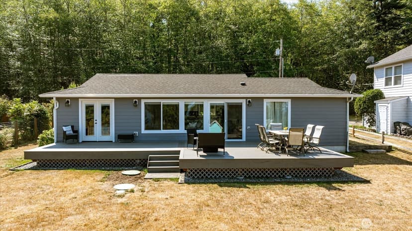 Property photo for 1867 Salmonberry Lane, Langley photo 19