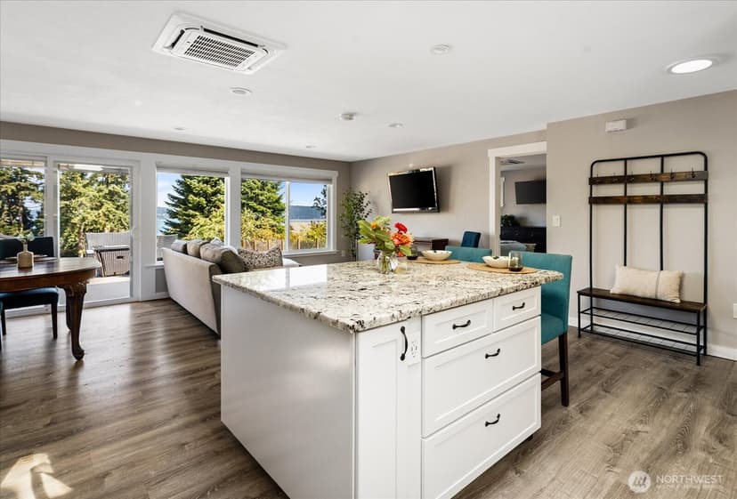 Property photo for 1867 Salmonberry Lane, Langley photo 5