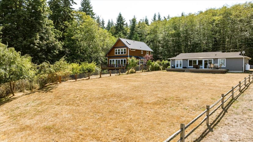 Property photo for 1867 Salmonberry Lane, Langley photo 24