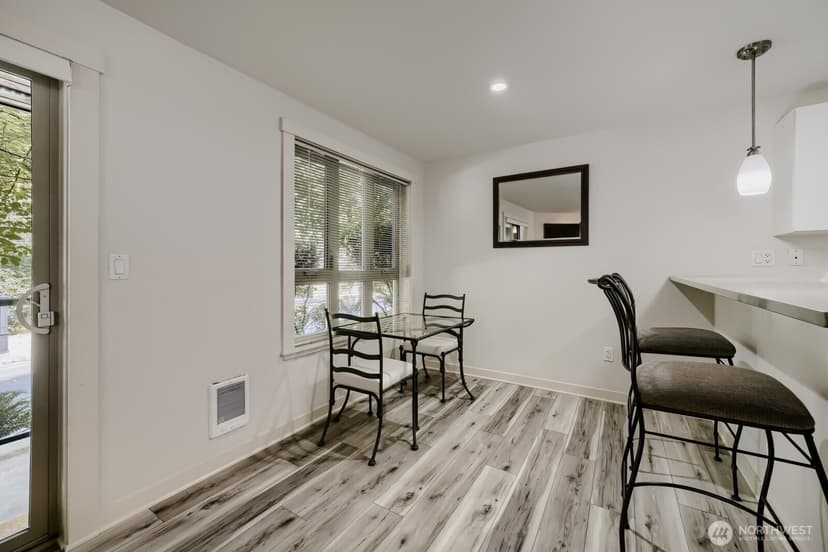 Property photo for 15291 NE 82nd Street #102, Redmond photo 11