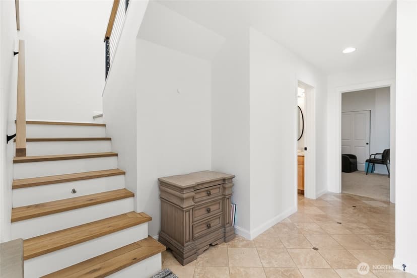 Property photo for 11012 Villa Rosa Lane, Mukilteo photo 15