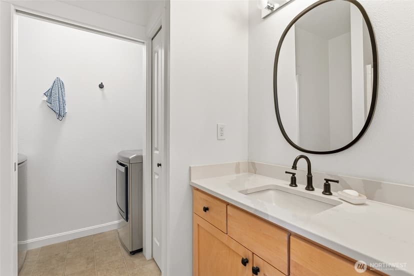 Property photo for 11012 Villa Rosa Lane, Mukilteo photo 7