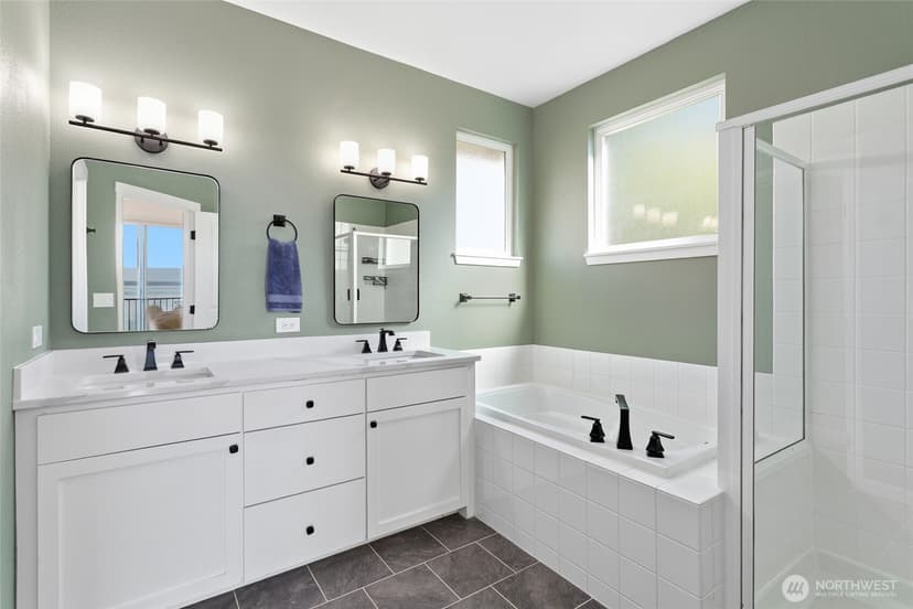Property photo for 11012 Villa Rosa Lane, Mukilteo photo 12