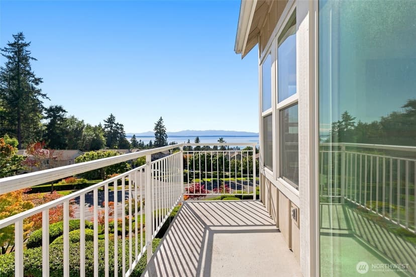 Property photo for 11012 Villa Rosa Lane, Mukilteo photo 10