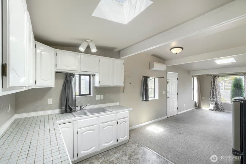 Property photo for 3707 SW 105th Street, Seattle photo 31
