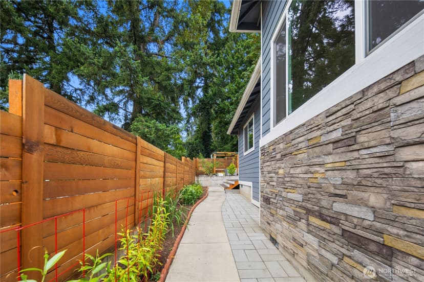 Property photo for 10622 55th Avenue S, Seattle photo 33