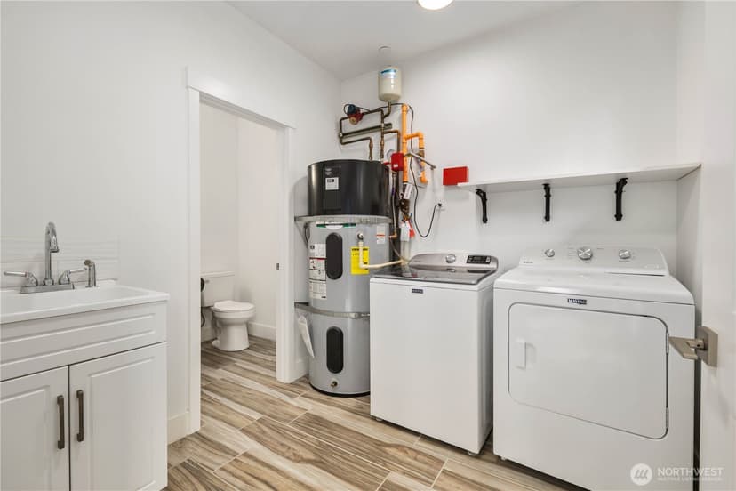 Property photo for 10622 55th Avenue S, Seattle photo 12