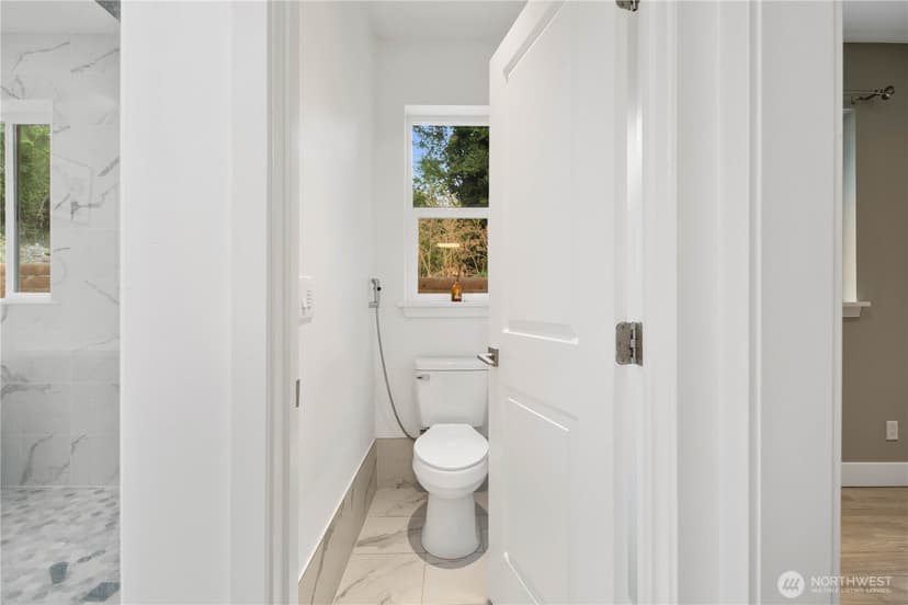 Property photo for 10622 55th Avenue S, Seattle photo 19