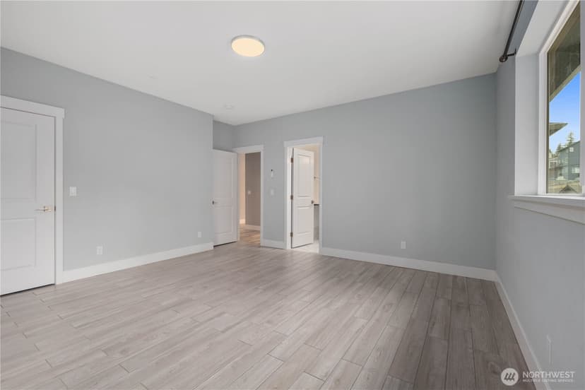 Property photo for 10622 55th Avenue S, Seattle photo 28