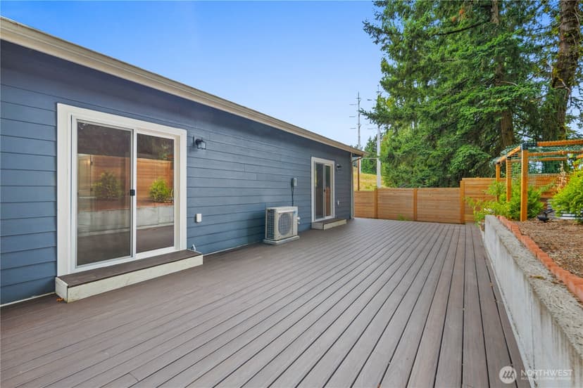 Property photo for 10622 55th Avenue S, Seattle photo 31