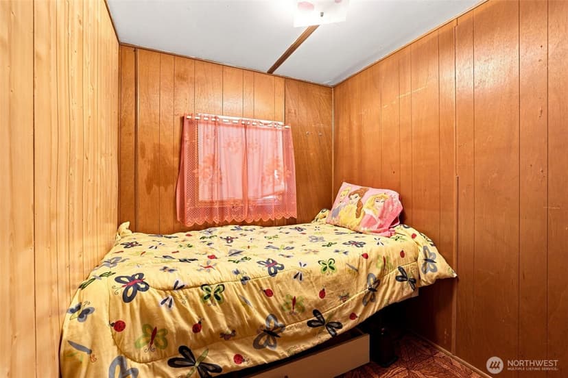 Property photo for 570 W Pacific Avenue, Ronald photo 8