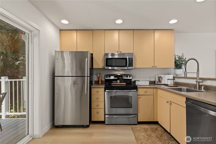 Property photo for 16101 Bothell Everett Hwy #I 3, Mill Creek photo 7