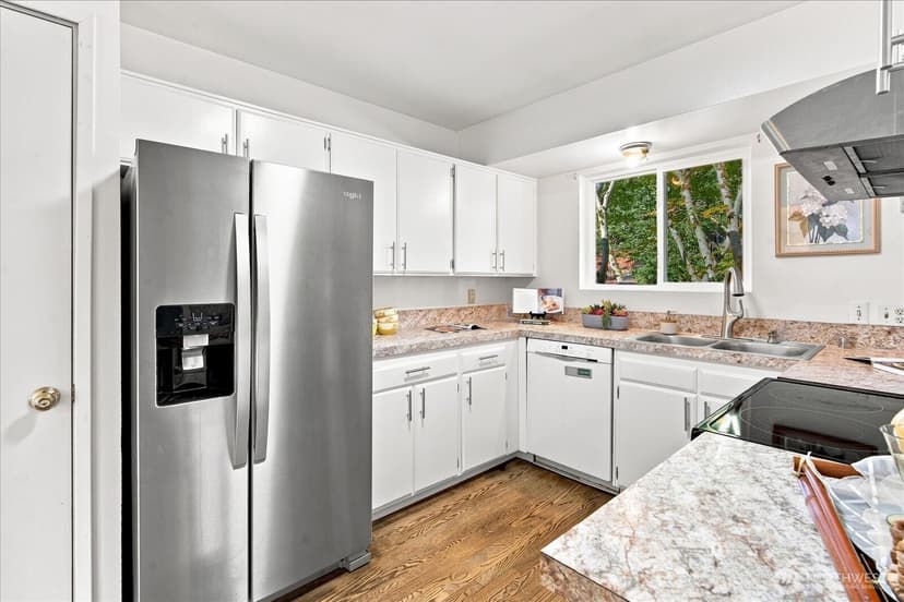 Property photo for 30209 21st Avenue S, Federal Way photo 16