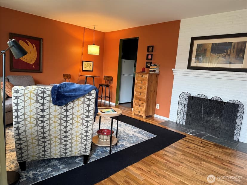 Property photo for 9624 Renton Avenue S #A, Seattle photo 4