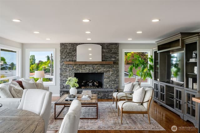 Property photo for 20222 23rd Place NW, Shoreline photo 5