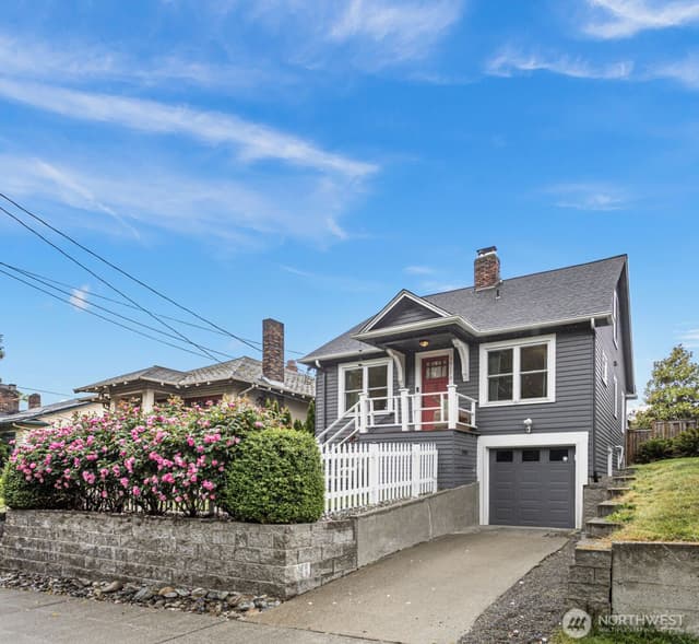 Property photo for 3917 Midvale Avenue N #A, Seattle