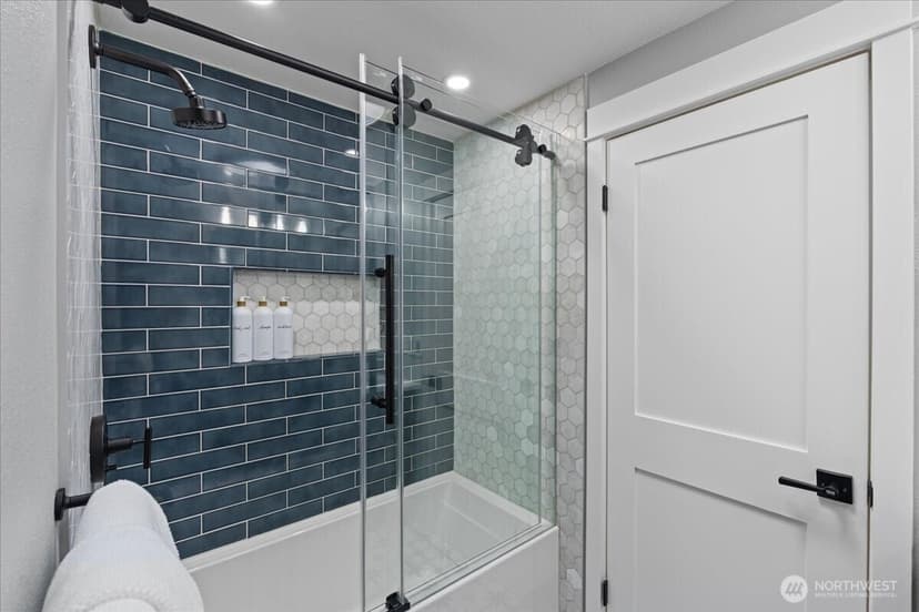 Property photo for 6632 NE 196th Street, Kenmore photo 21