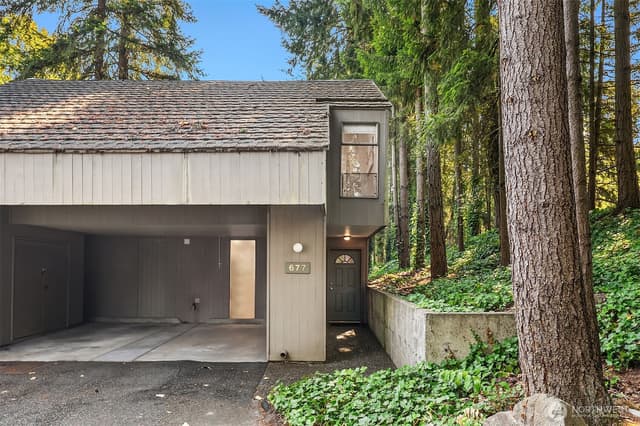 Property photo for 13835 NE 69th Street #677, Redmond photo 2