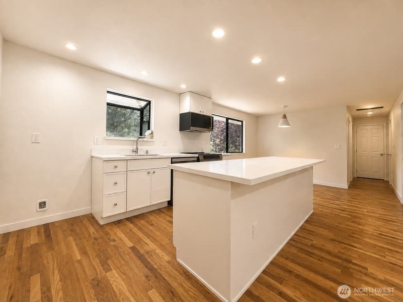 Property photo for 2502 202nd Place SW, Lynnwood photo 5