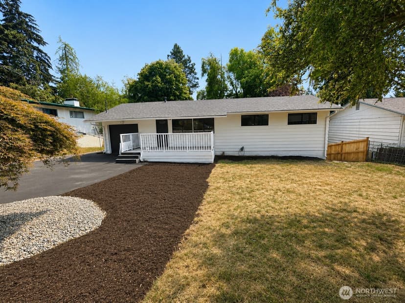 Property photo for 2502 202nd Place SW, Lynnwood photo 3