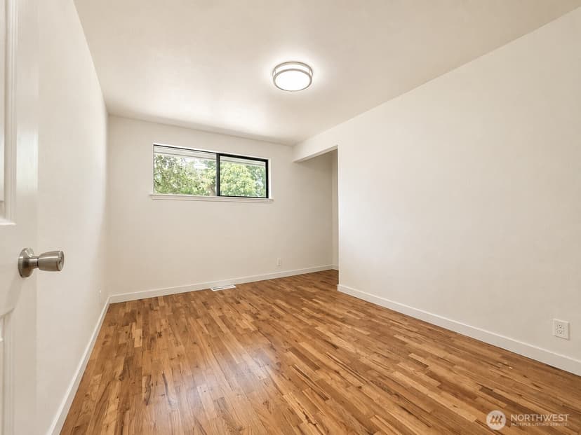 Property photo for 2502 202nd Place SW, Lynnwood photo 7