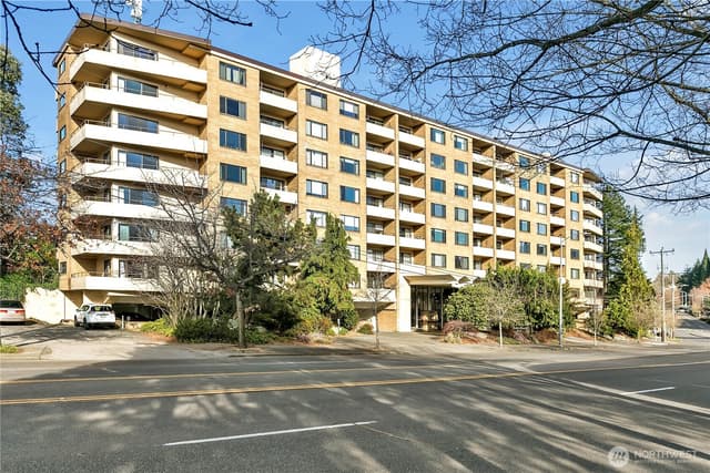 Property photo for 4545 Sand Point Way NE #207, Seattle