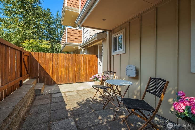 Property photo for 14356 19th Avenue NE, Seattle photo 24