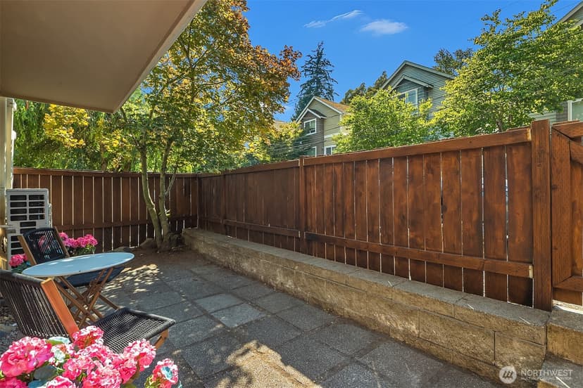 Property photo for 14356 19th Avenue NE, Seattle photo 23