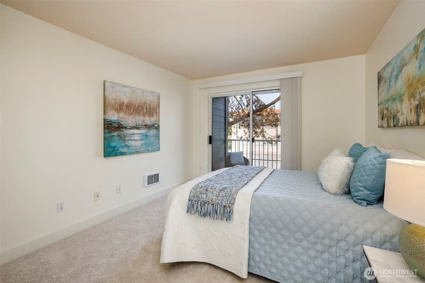 Property photo for 300 N 130th Street #7105, Seattle photo 13