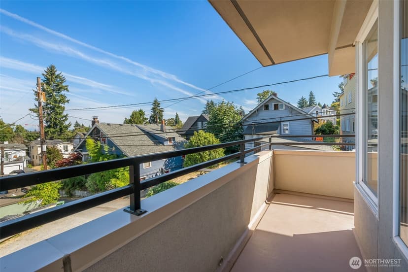 Property photo for 225 NE 65th Street #406, Seattle photo 13