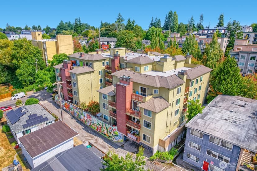 Property photo for 8745 Greenwood Avenue N #409, Seattle photo 25