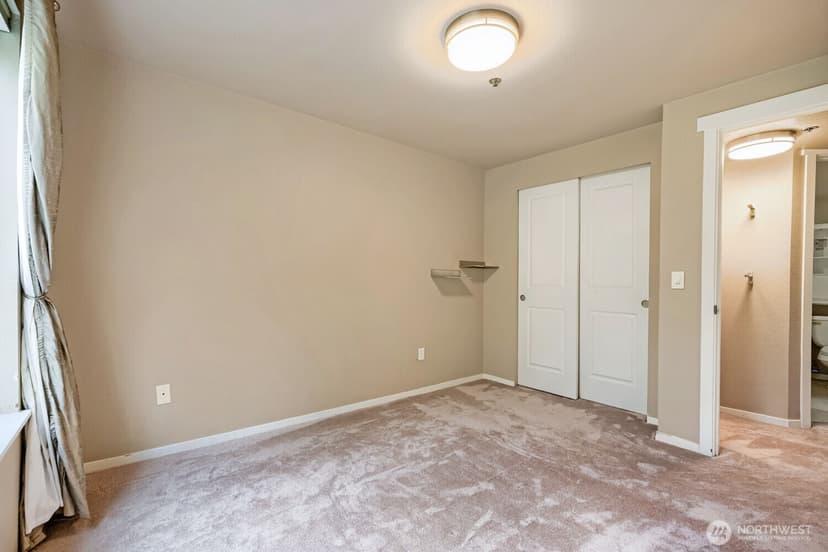 Property photo for 8745 Greenwood Avenue N #409, Seattle photo 14