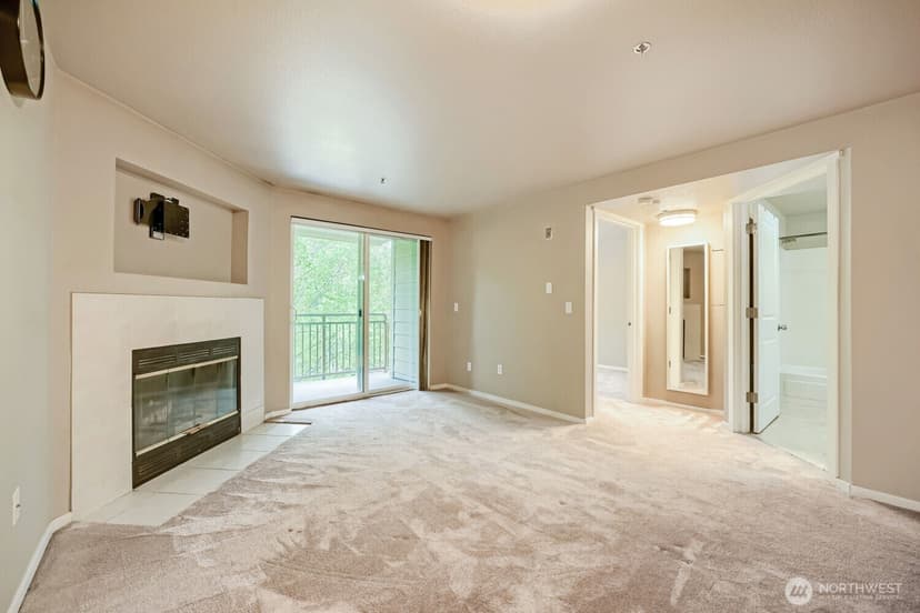 Property photo for 8745 Greenwood Avenue N #409, Seattle photo 4