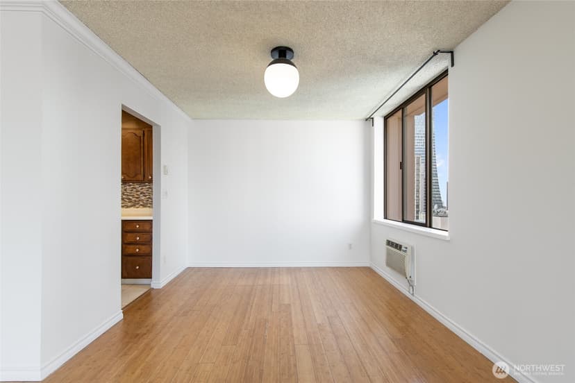 Property photo for 1120 8th Avenue #1603, Seattle photo 9