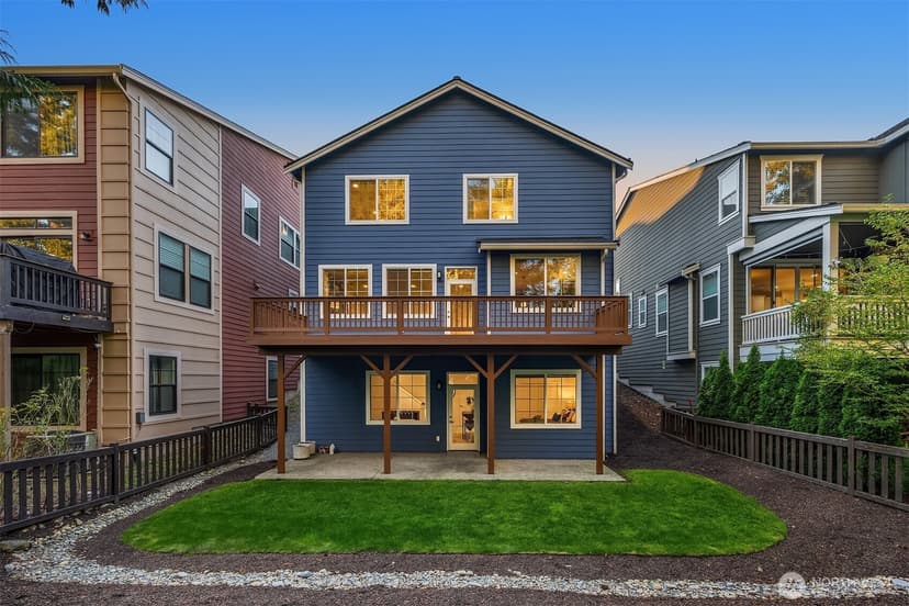 Property photo for 957 Pine Crest Circle NE, Issaquah photo 35