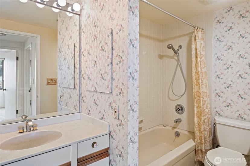 Property photo for 1120 Spring Street #1404, Seattle photo 12