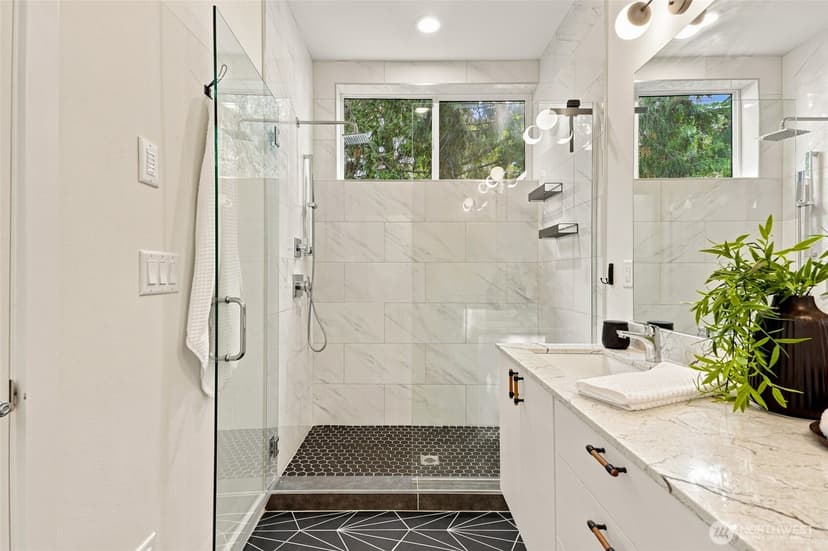 Property photo for 1317 N 44th Street #A, Seattle photo 9