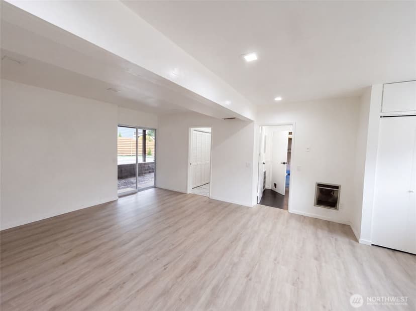 Property photo for 9232 139th Street, Kirkland photo 8