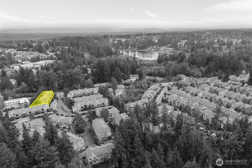 Property photo for 13000 Admiralty Way #L105, Everett photo 28